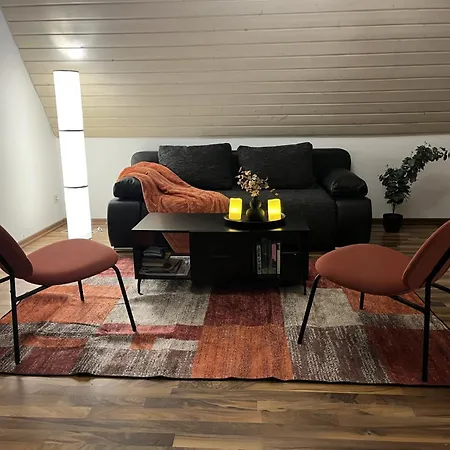 Modernes Mit Balkon, Parkplatz, Waschmaschine Fuer 4-5 Gaeste Apartamento