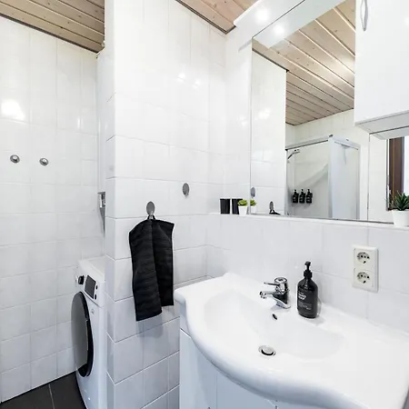 Apartment Ruby Rose - Family Apartment Mit Balkon Und Parkplatz *