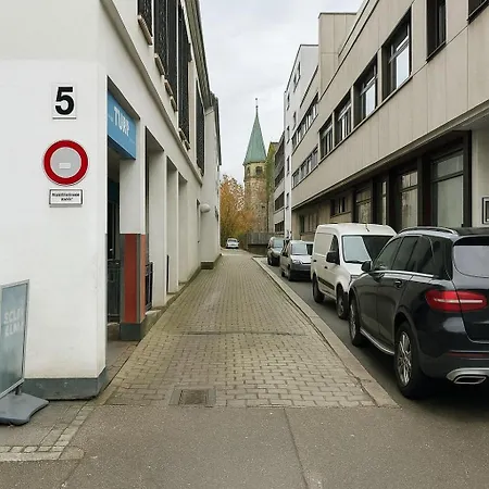 Modernes Mit Balkon, Parkplatz, Waschmaschine Fuer 4-5 Gaeste