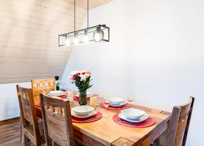 Ruby Rose - Family Apartment Mit Balkon Und Parkplatz Apartment Filderstadt